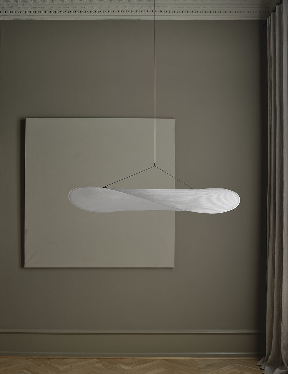 tense pendant 90