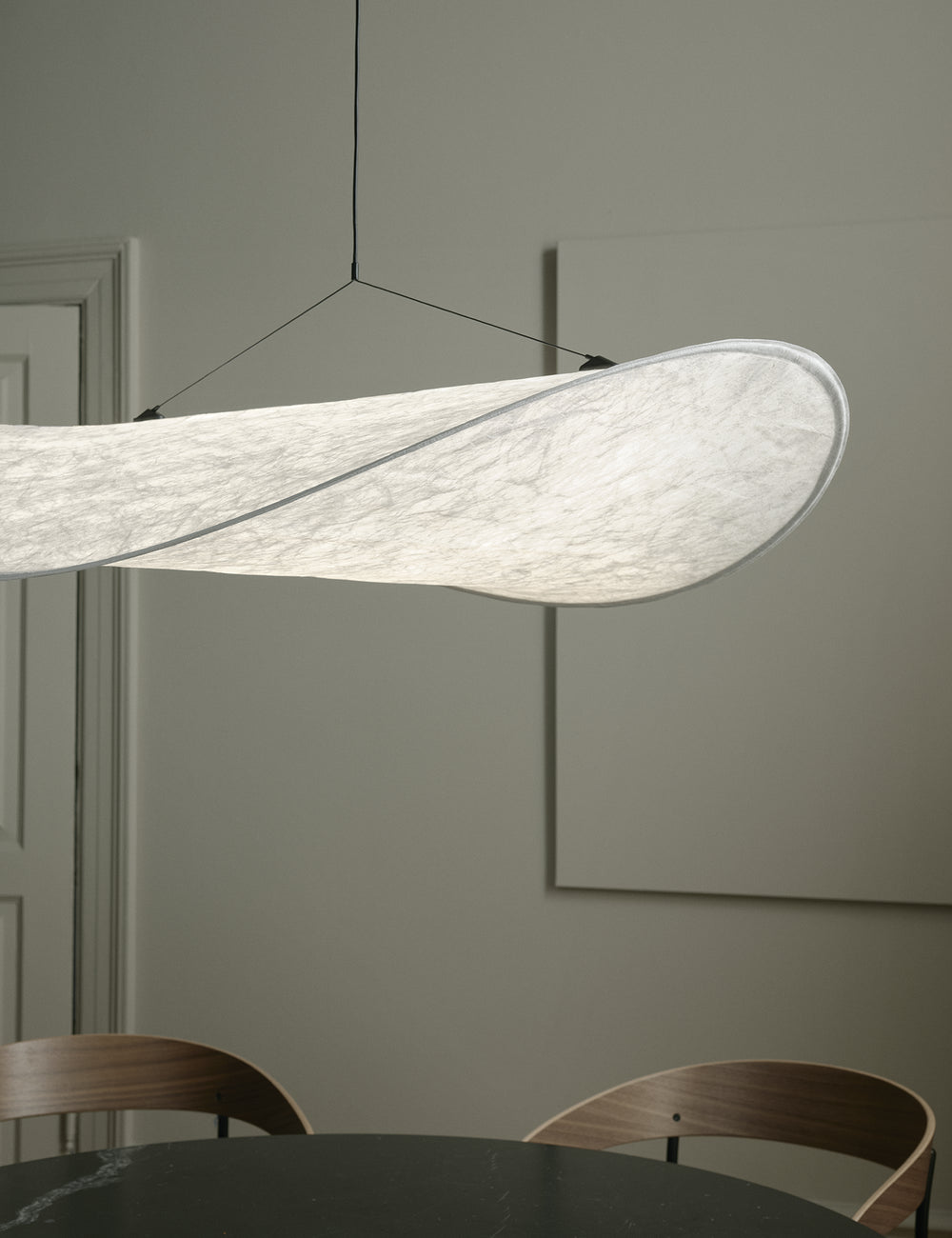 tense pendant 120