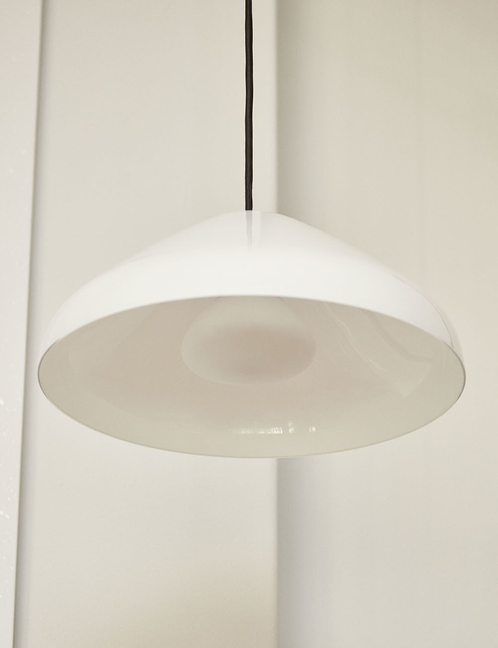 pao glass lamp