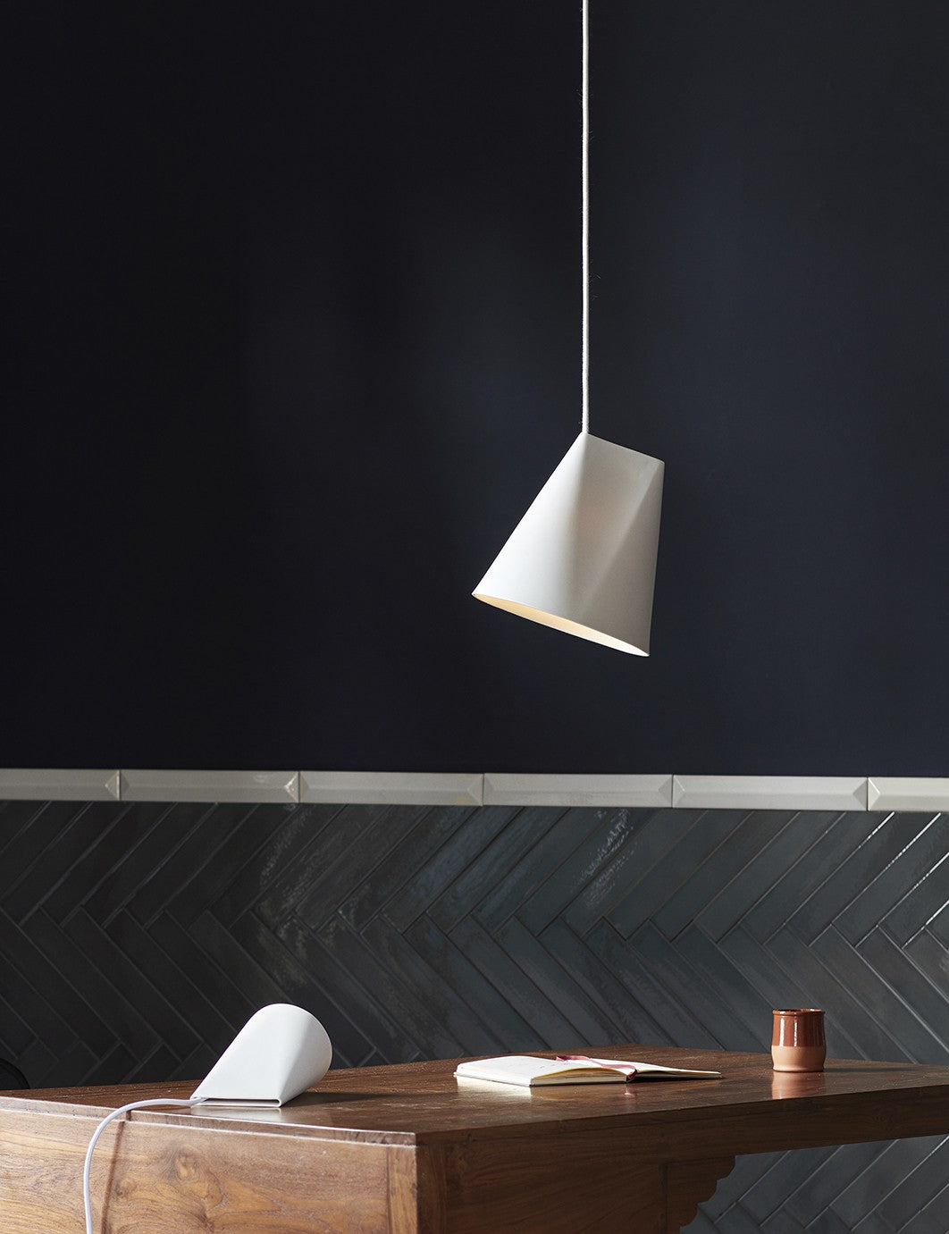 CERAMIC PENDANT WIDE