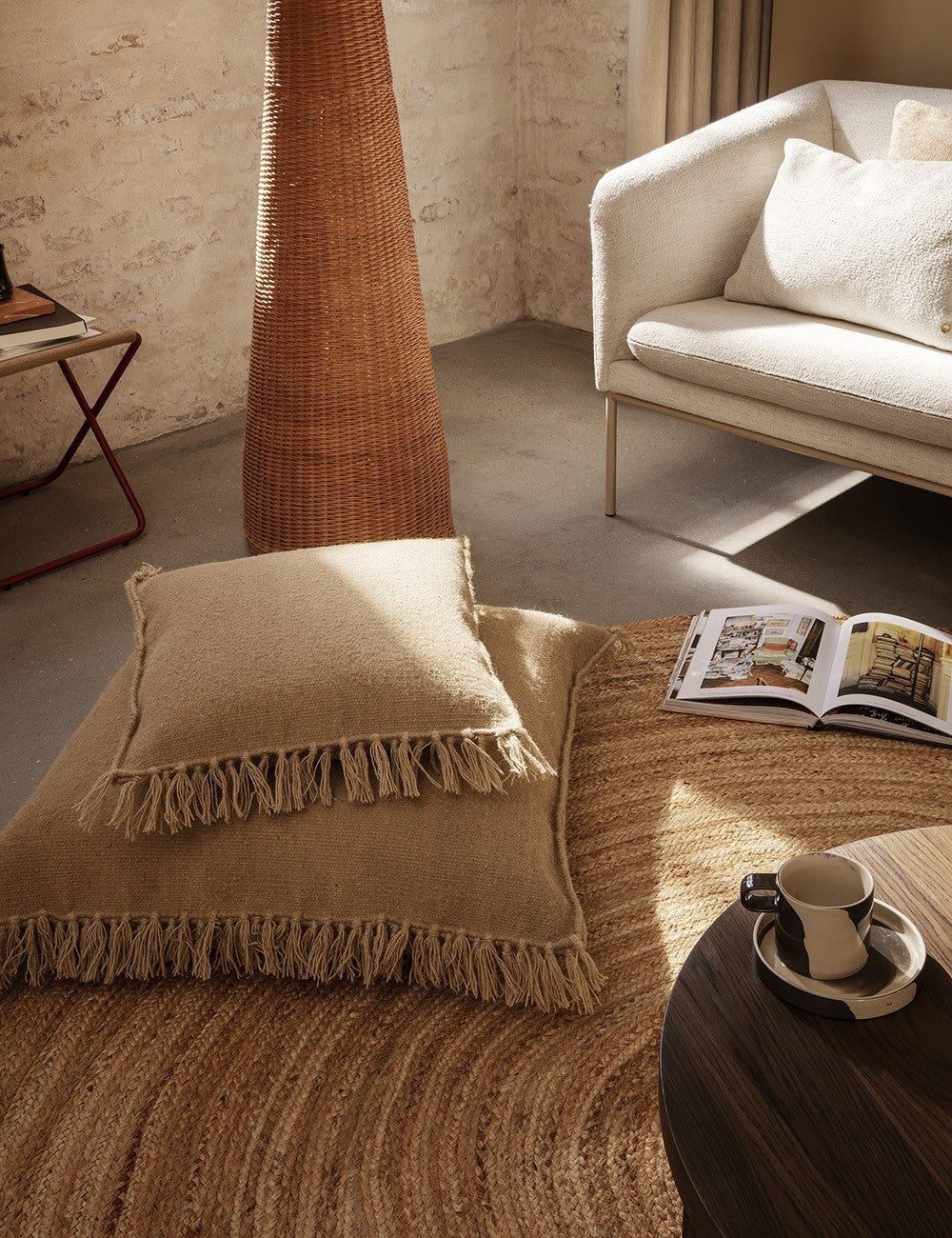 ETERNAL OVAL JUTE RUG