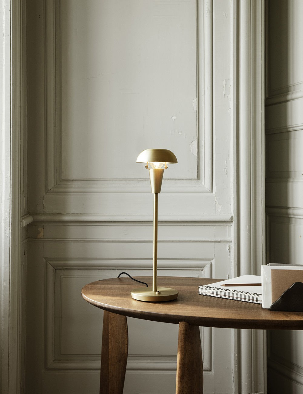FEVE DESK