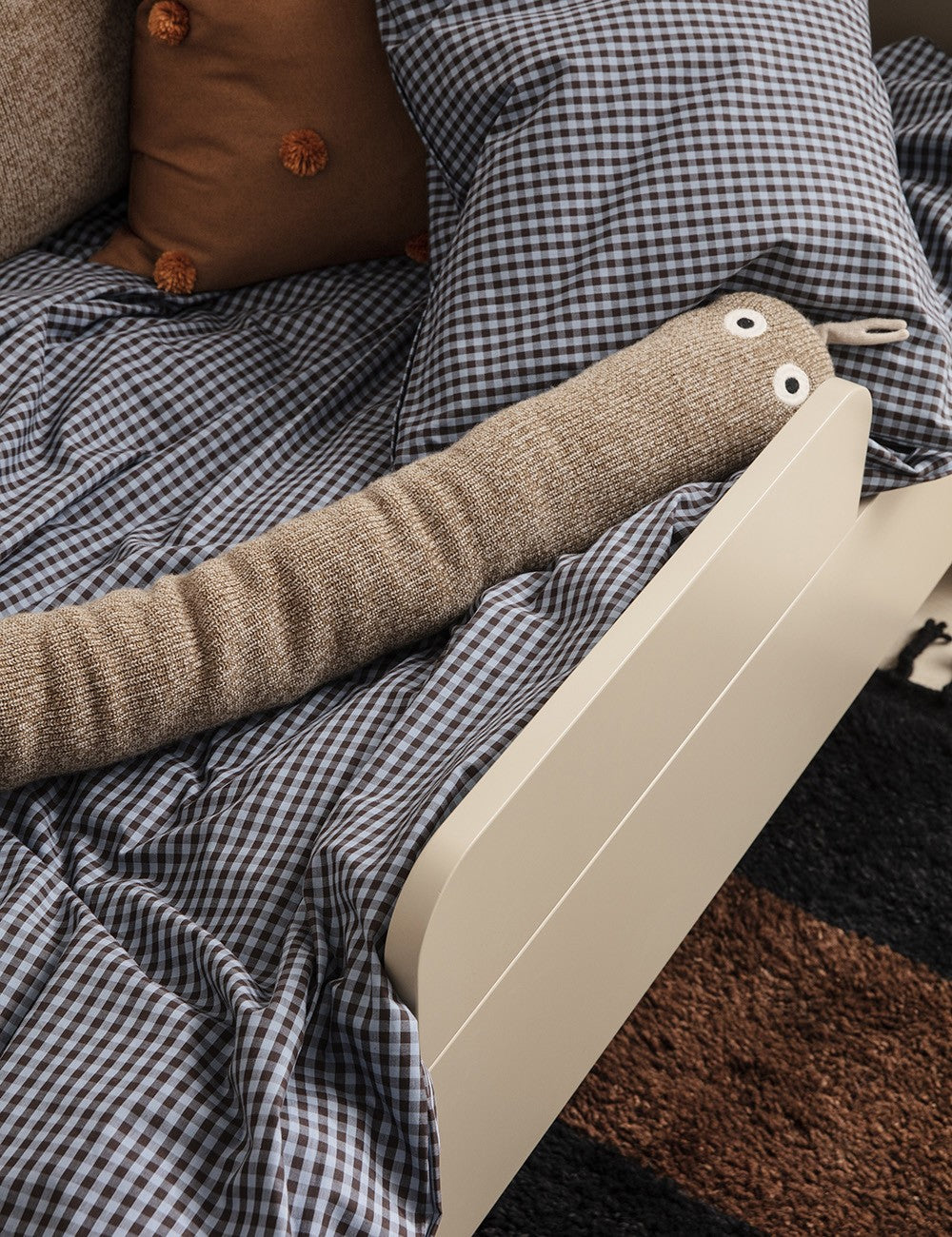 sill junior bed