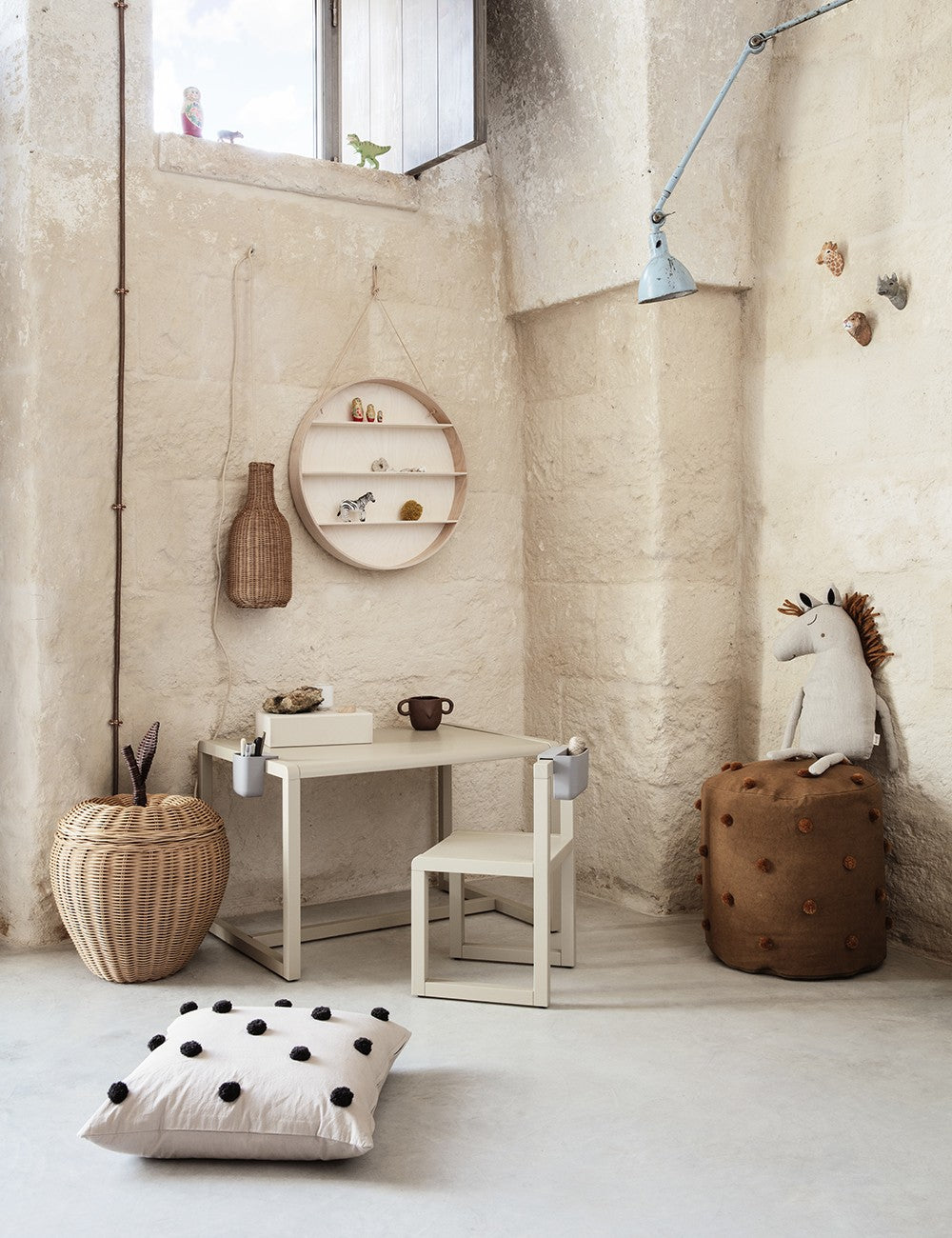 LITTLE ARCHITECT DESK