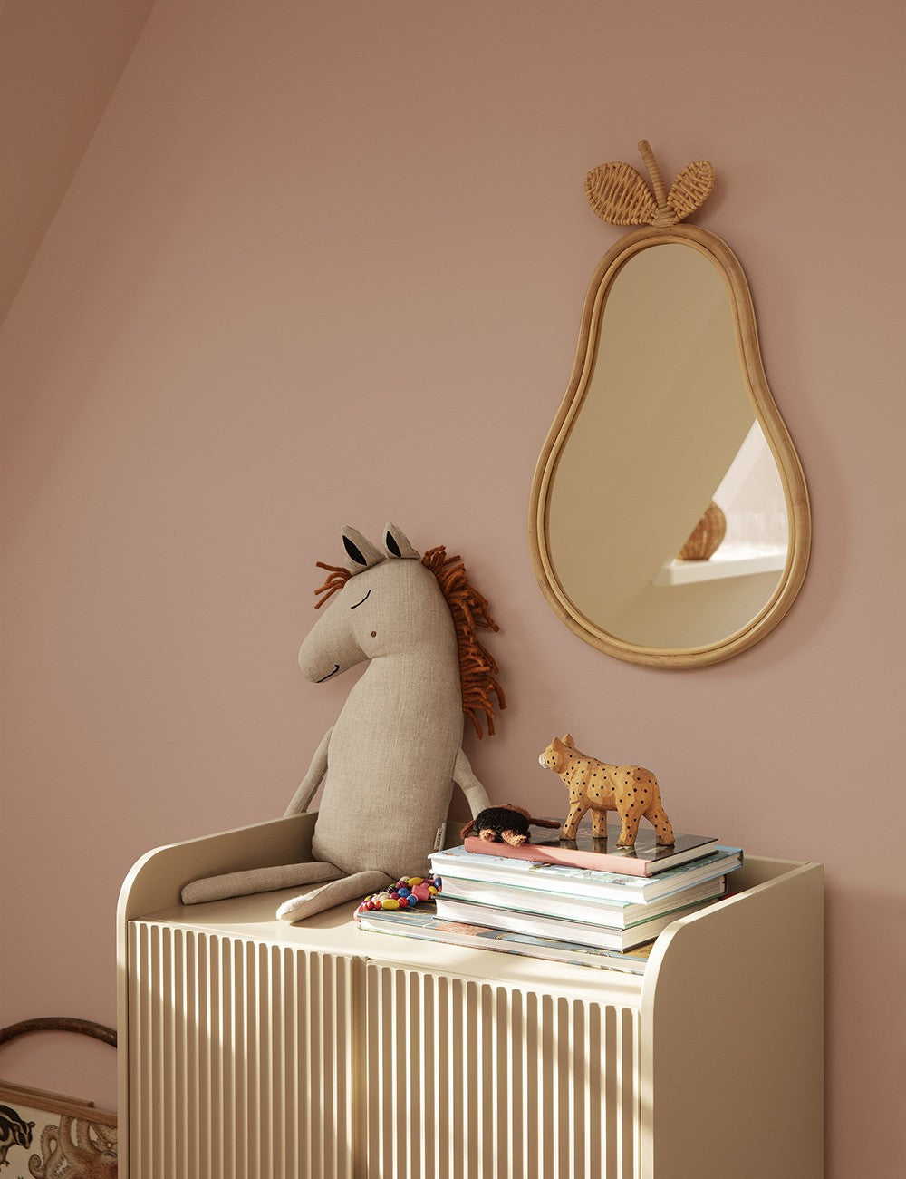 sill cupboard low