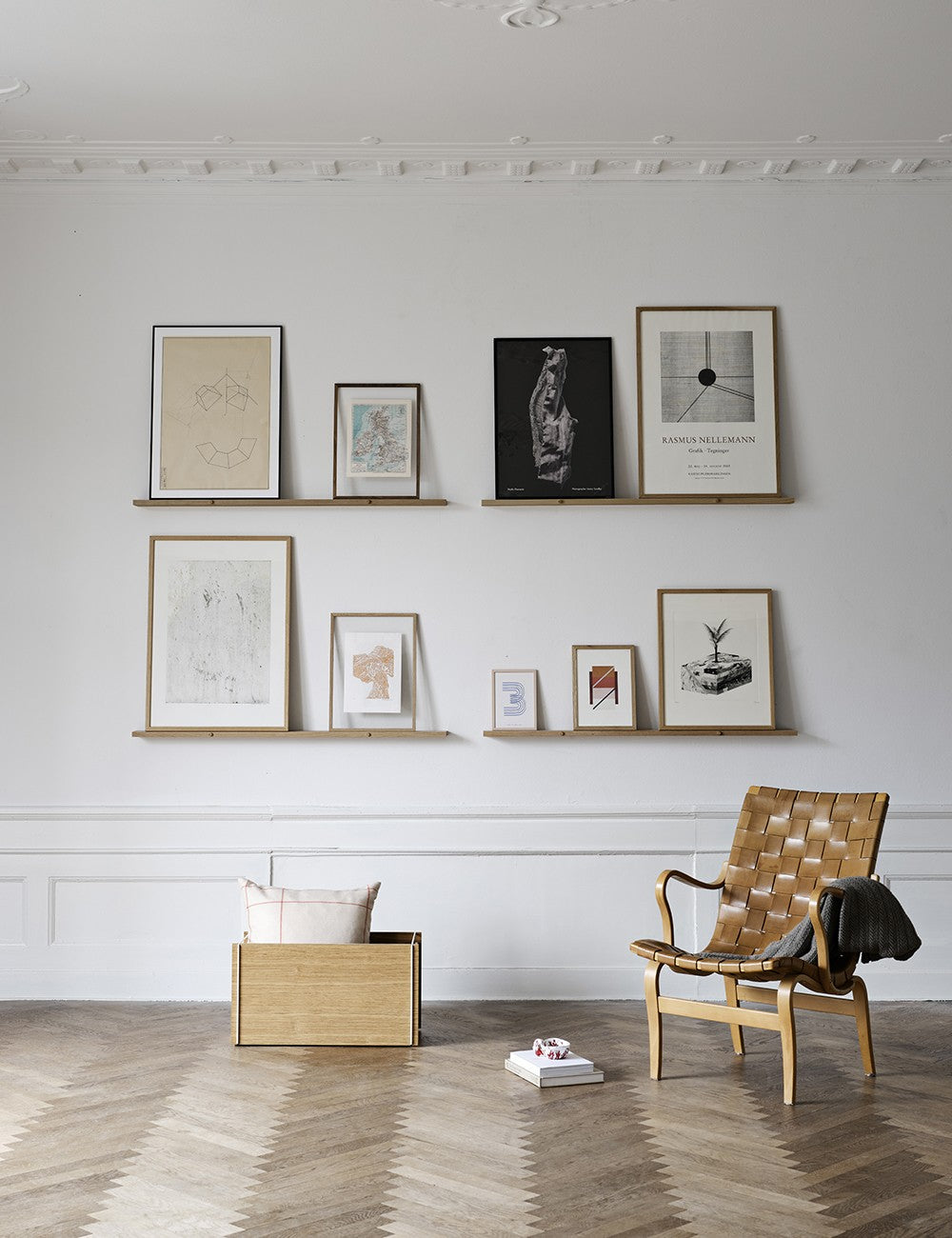 gallery shelf 115