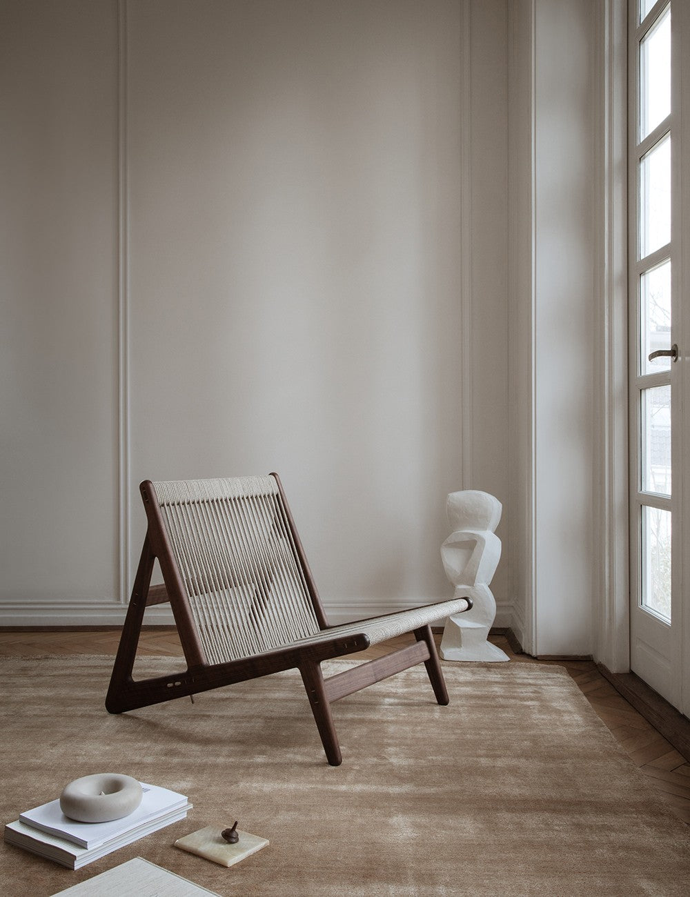 MR01 INITIAL CHAIR