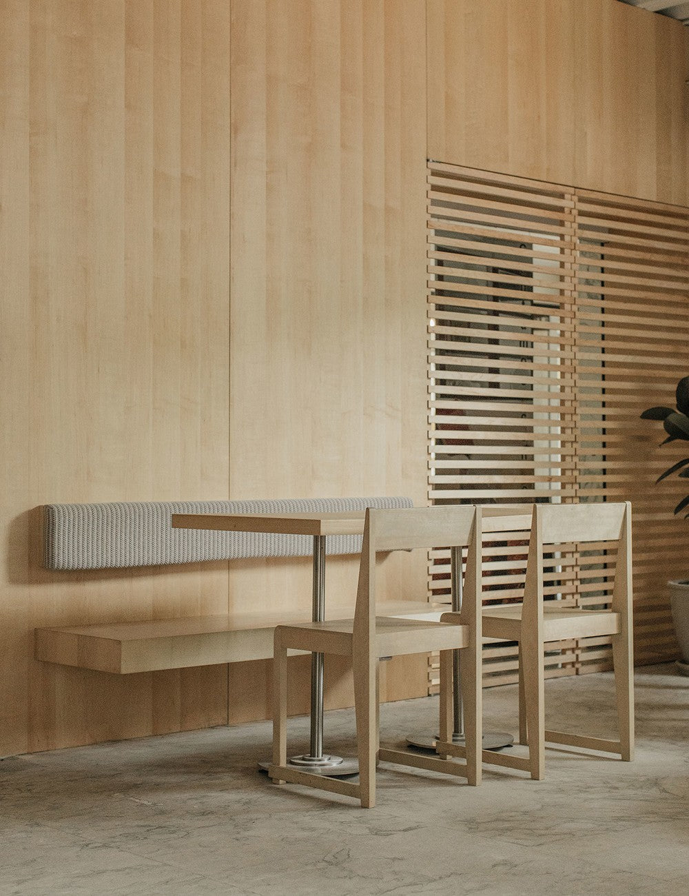 chair 01