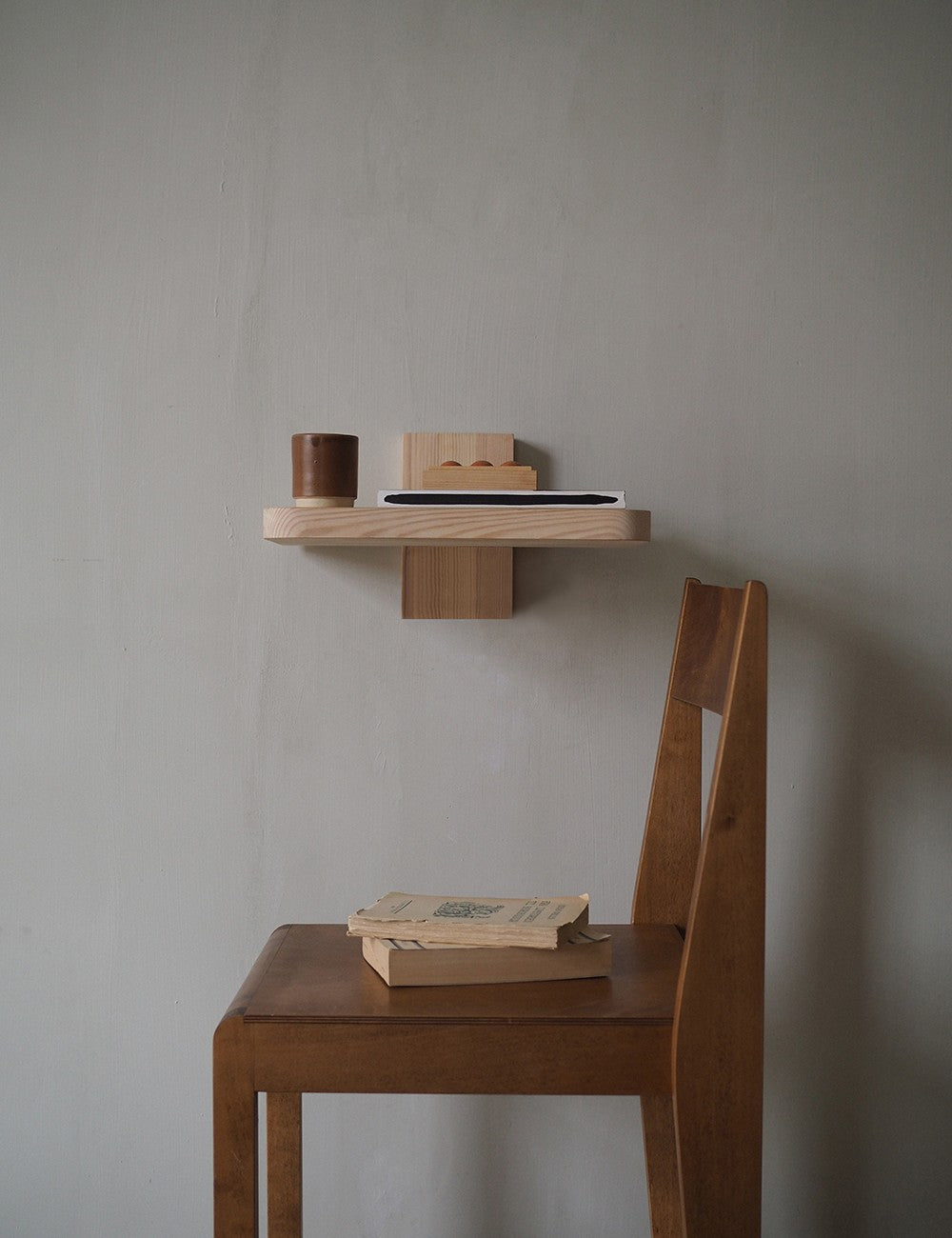 chair 01