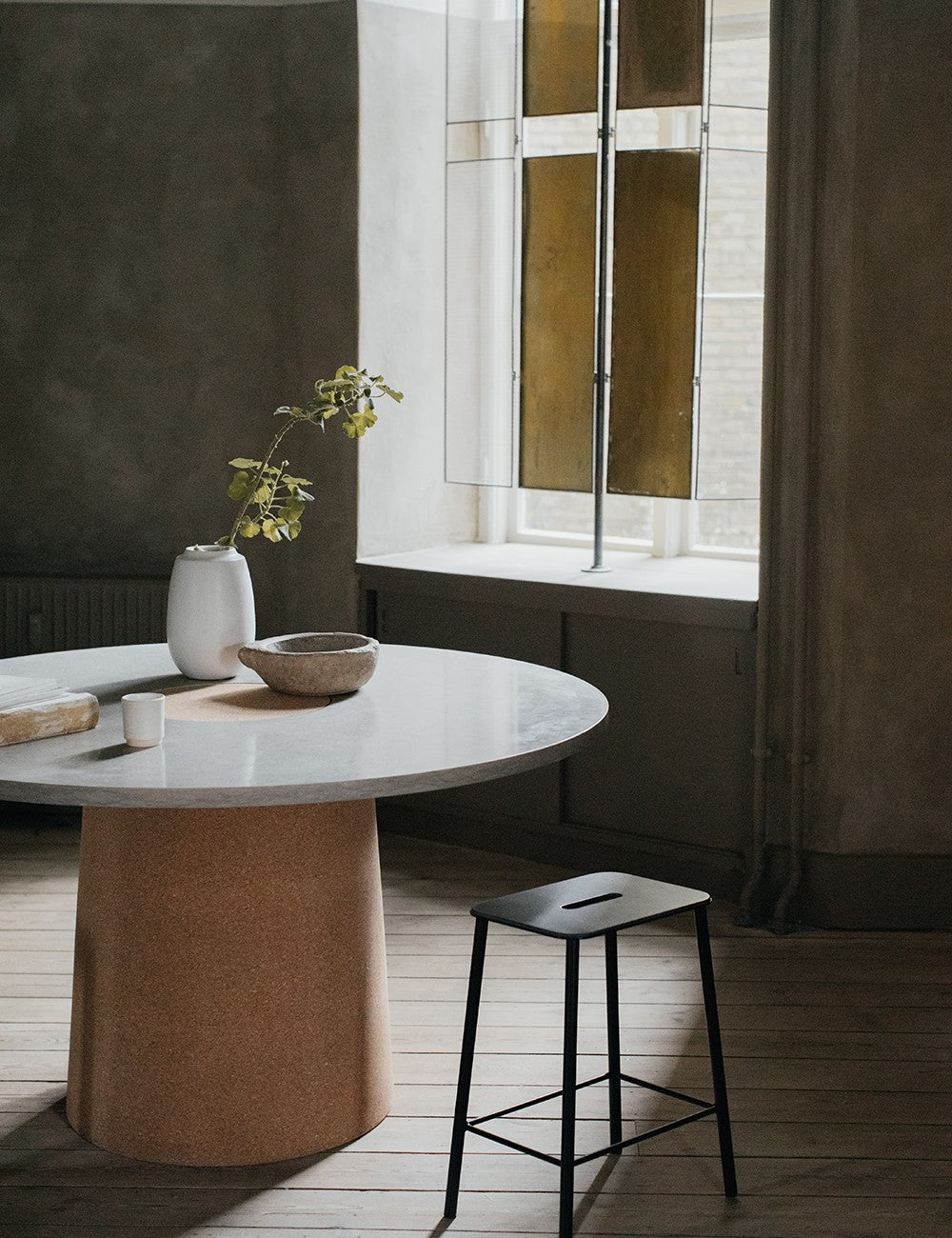sintra dining table