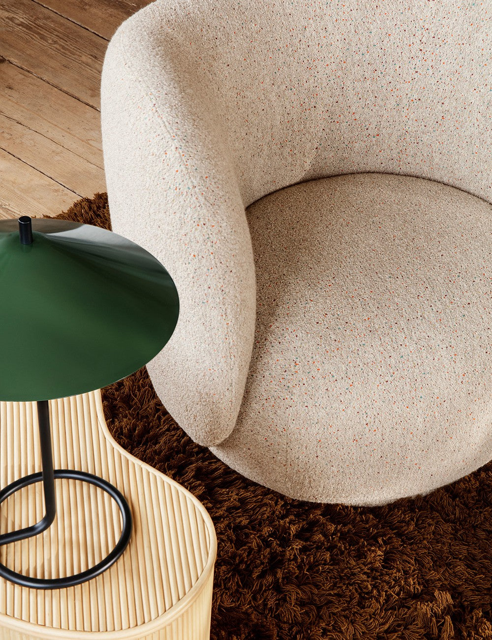 ISOLA STORAGE TABLE