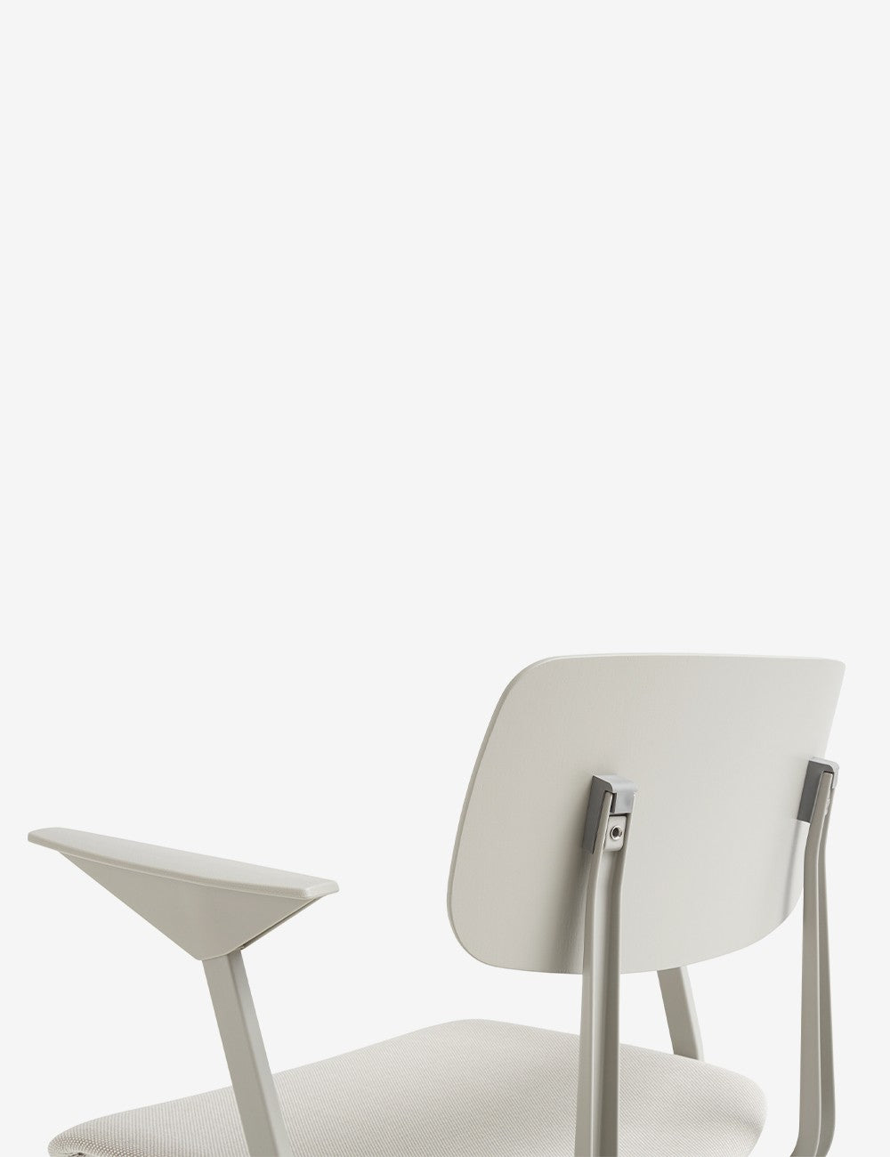 chaise à accoudoirs rembourrée