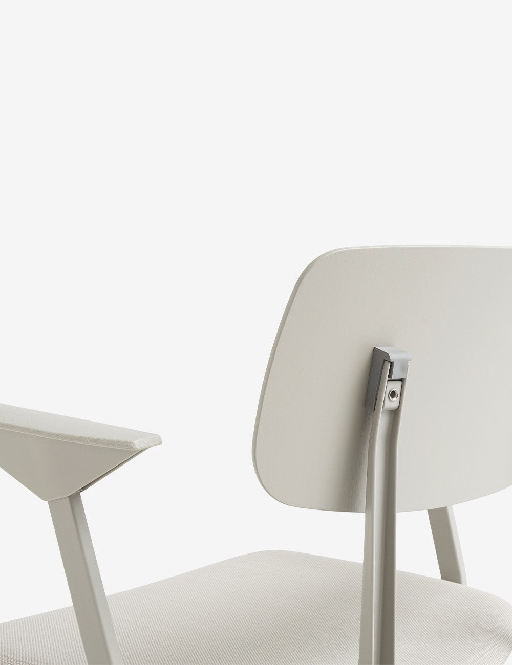 chaise à accoudoirs rembourrée