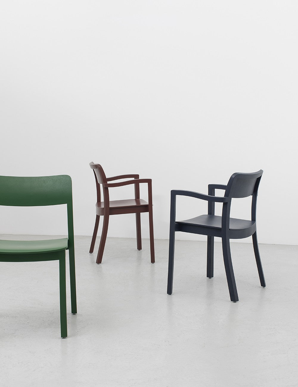 Chaise à accoudoirs Pastis