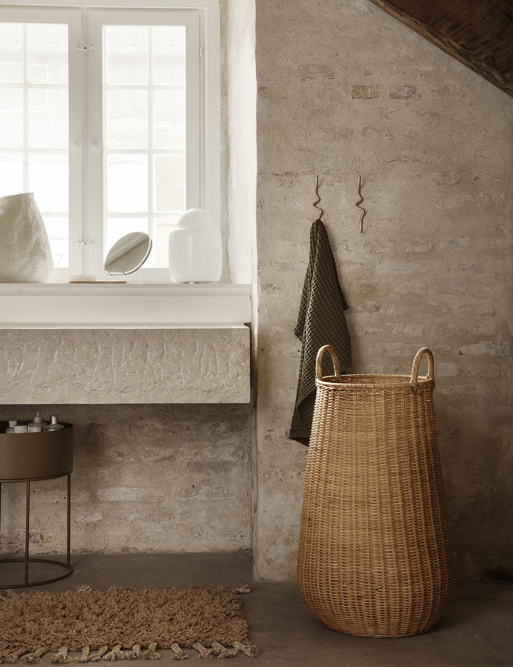 BRAIDED LAUNDRY BASKET