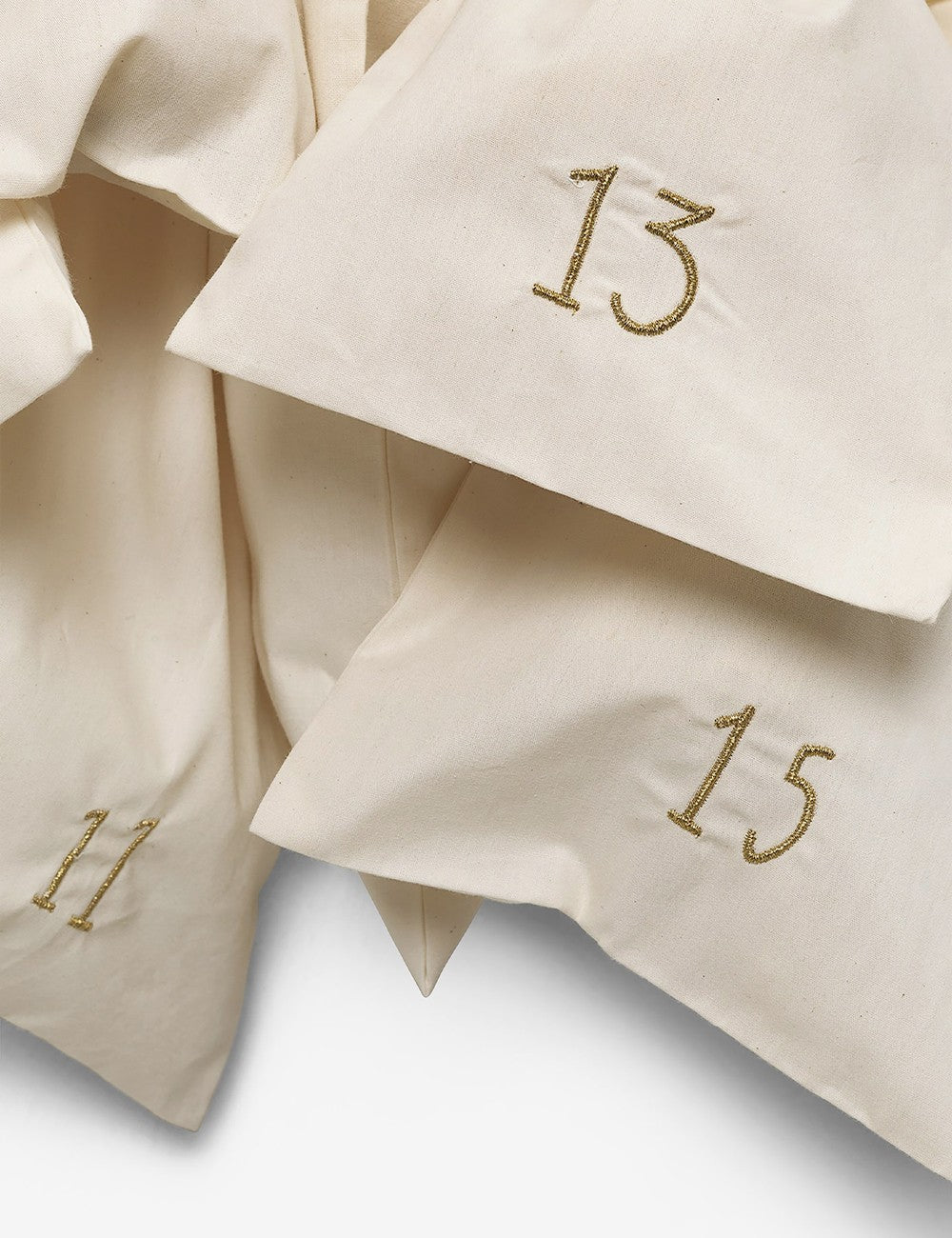 CHRISTMAS COUNTDOWN 24 BAGS