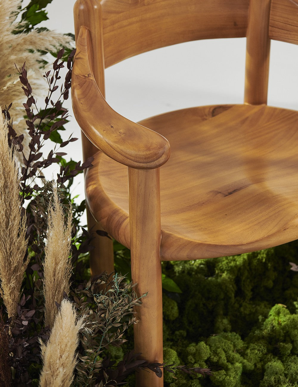 DAUMILLER ARMCHAIR