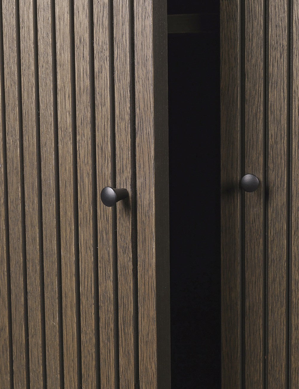 SILL CUPBOARD HIGH