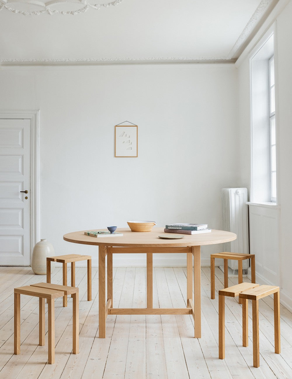 round dining table 140