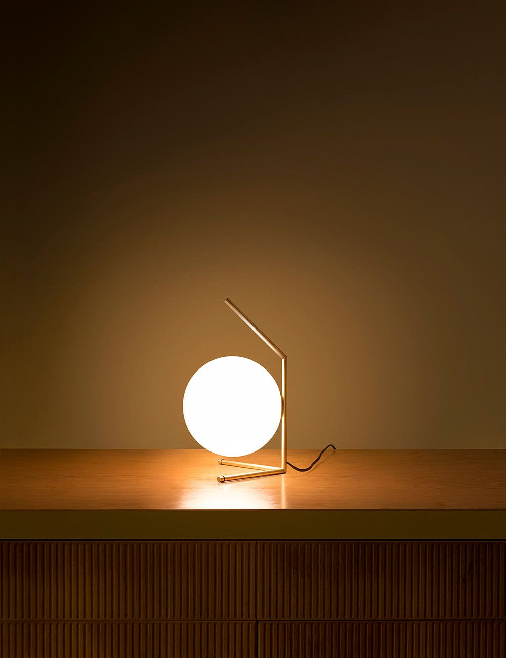 ic lights table 1 low