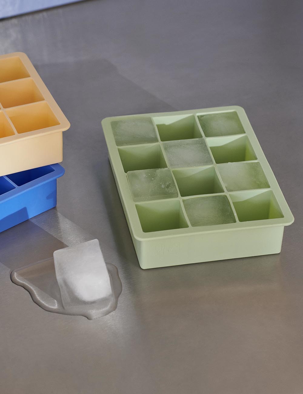 vaschetta per cubetti di ghiaccio