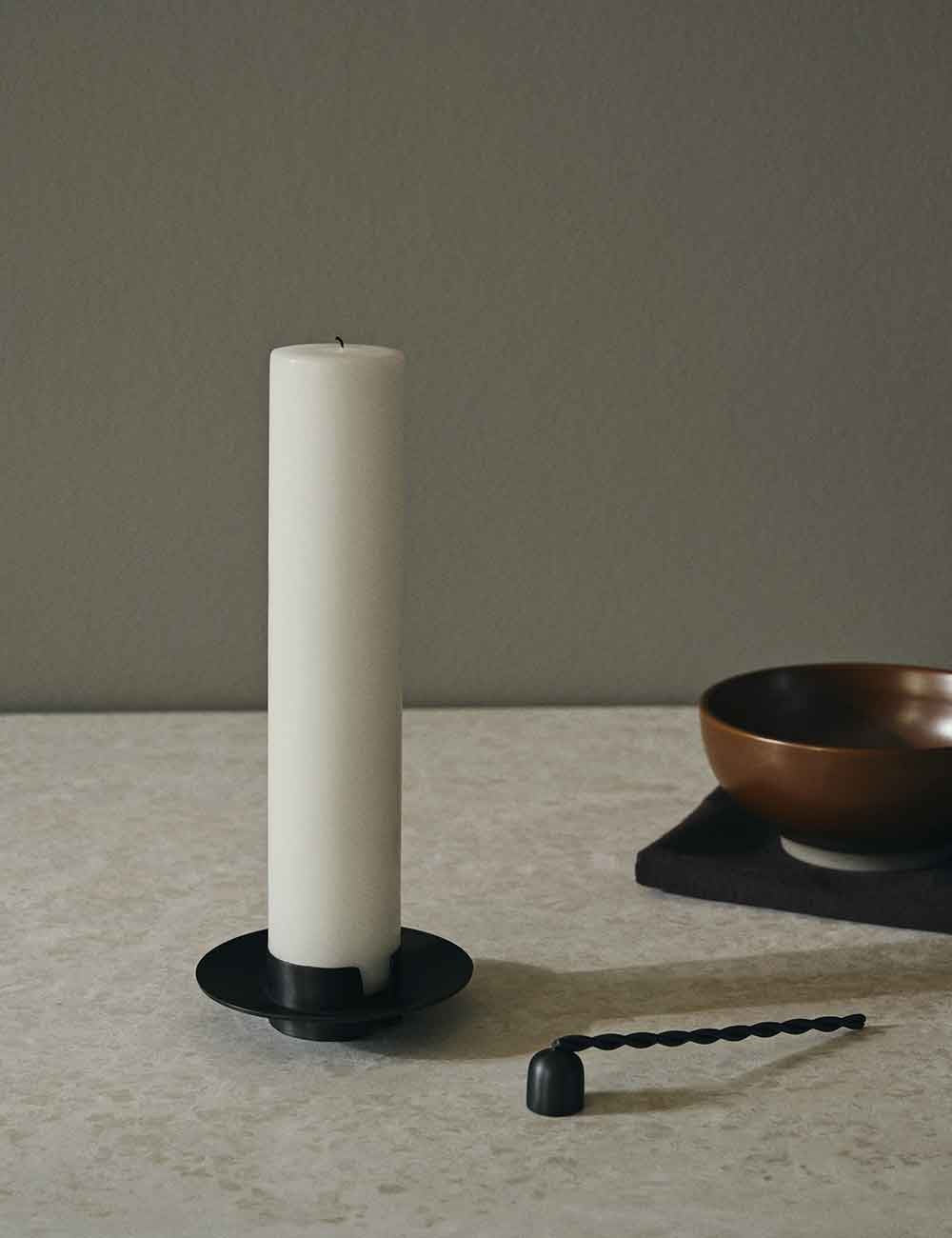 TWIST CANDLE SNUFFER