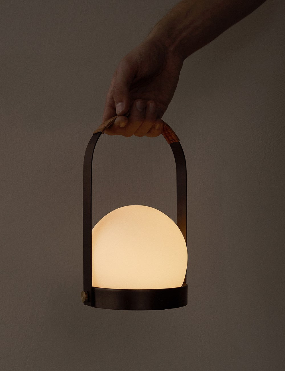 carrie lamp brass