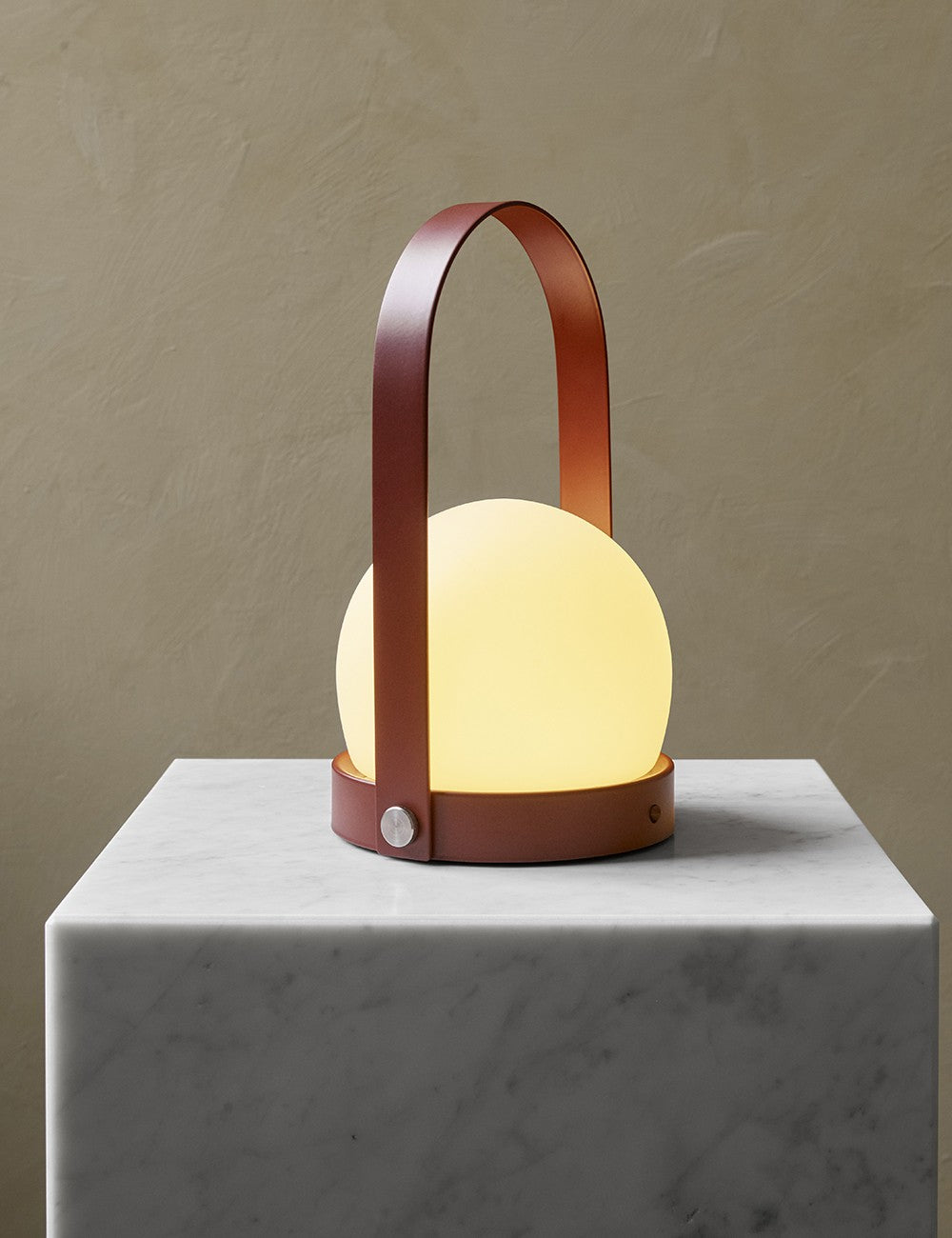 carrie lamp