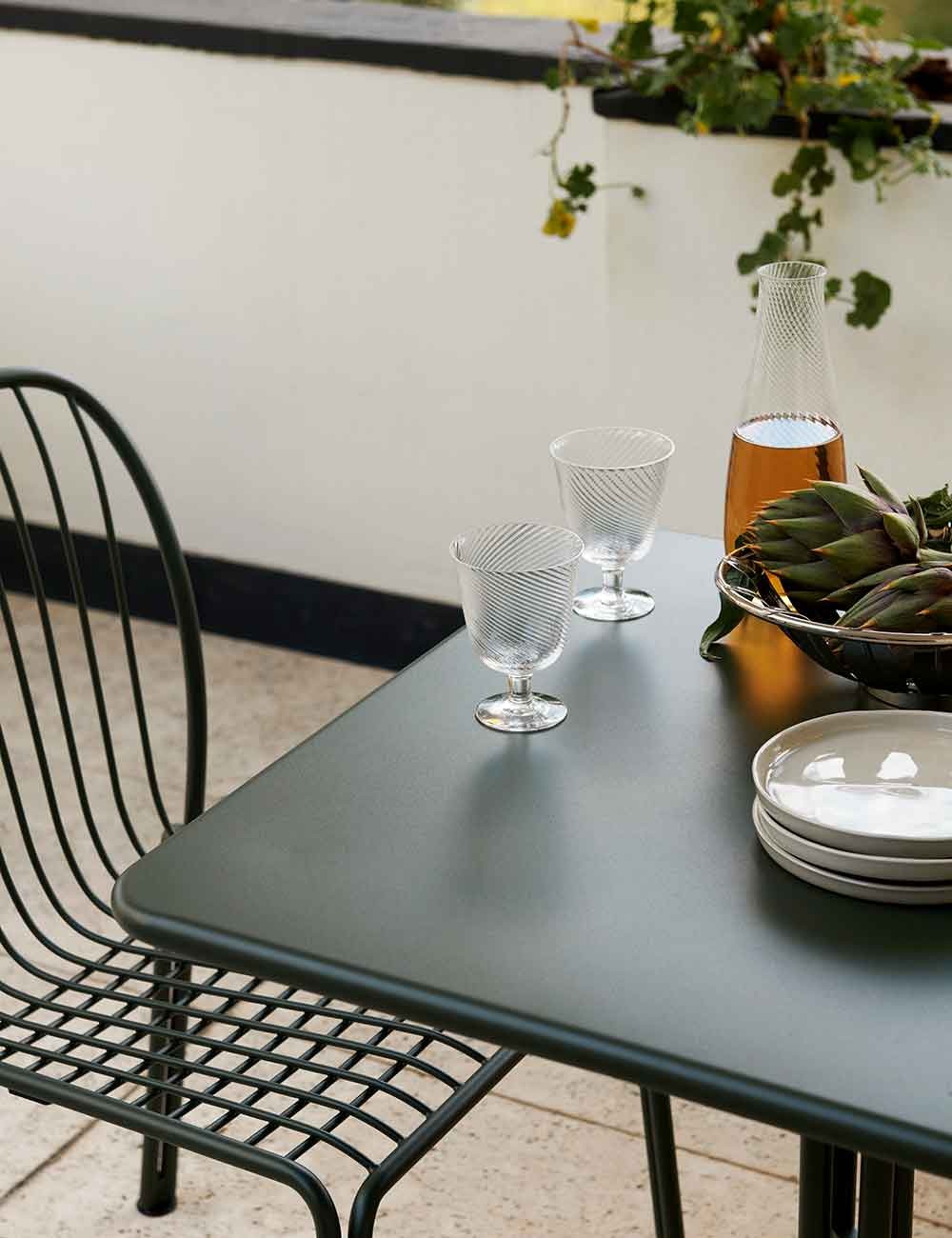 THORVALD SC97 COFÉ TABLE SQUARE