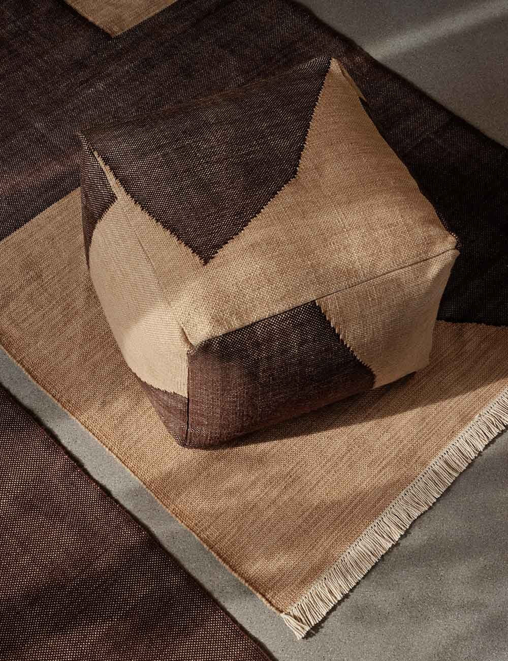 FORENE SQUARE POUF