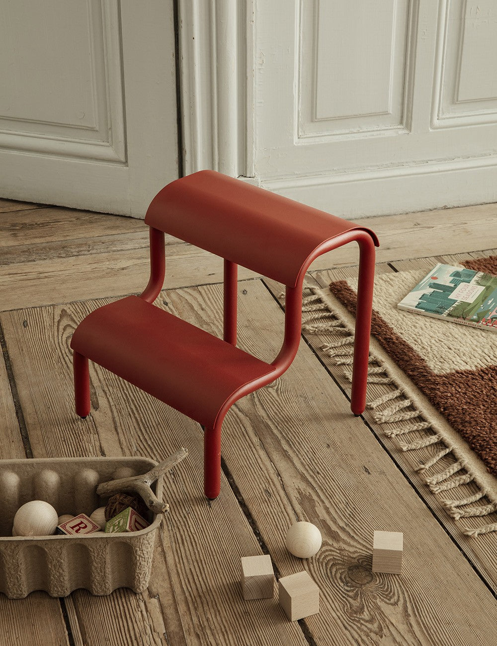UP STEP STOOL