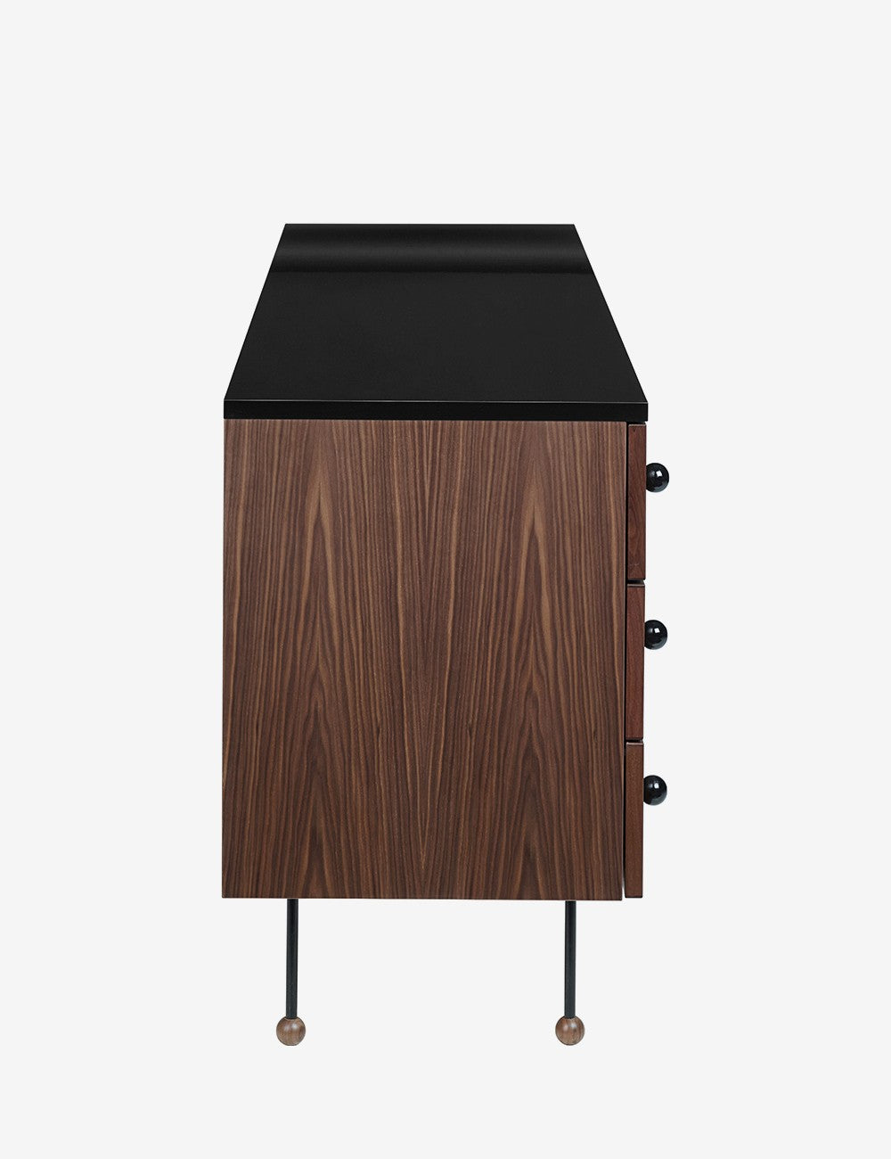 62 SIDEBOARD
