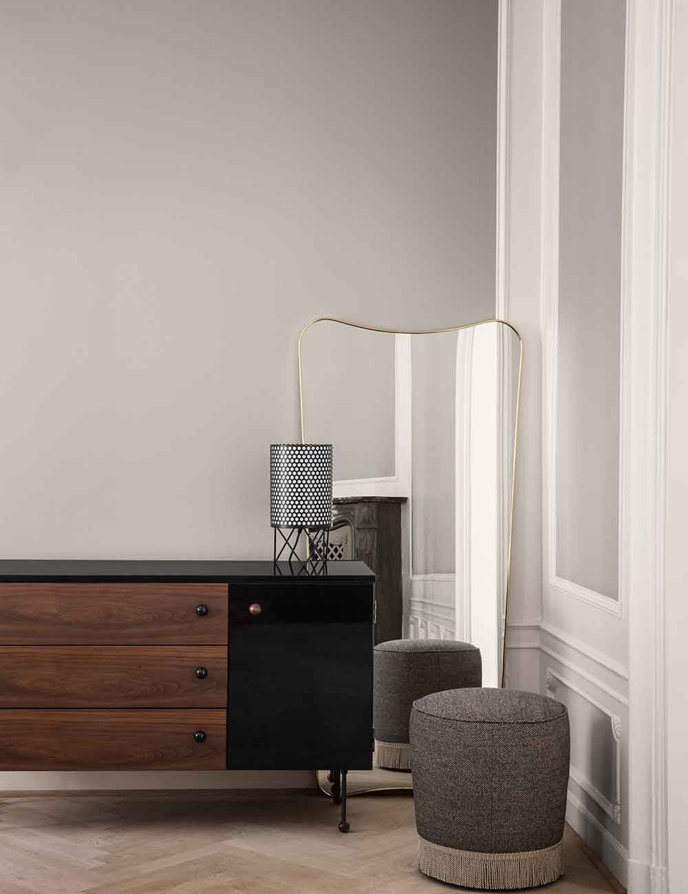 62 SIDEBOARD