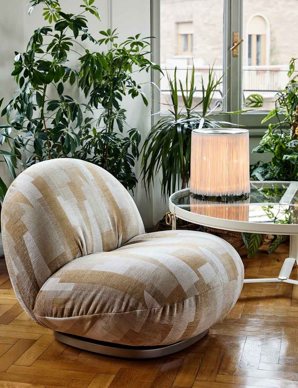 model 597 table lamp