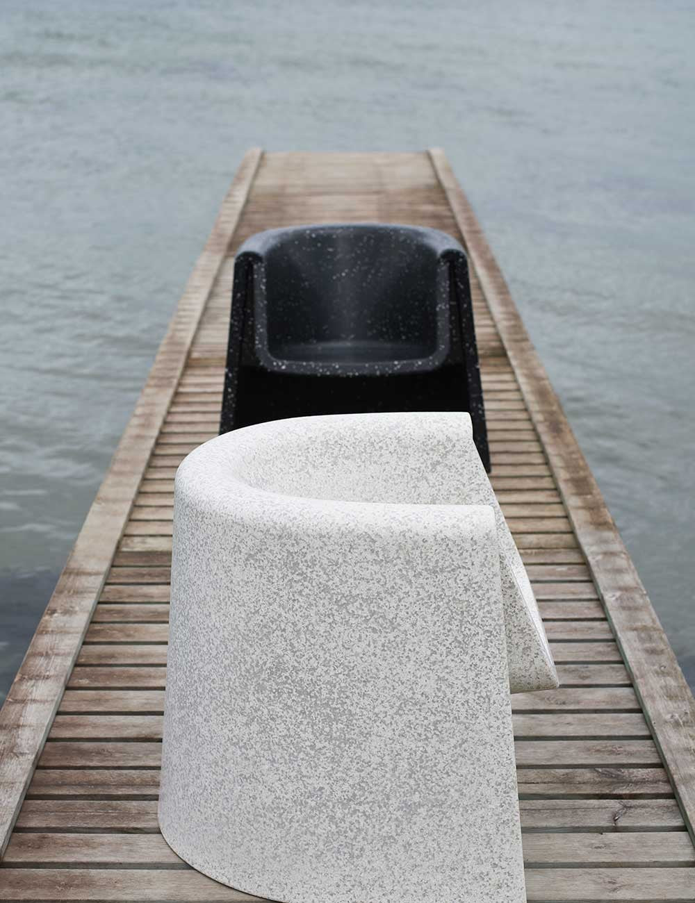 BIT LOUNGE CHAIR