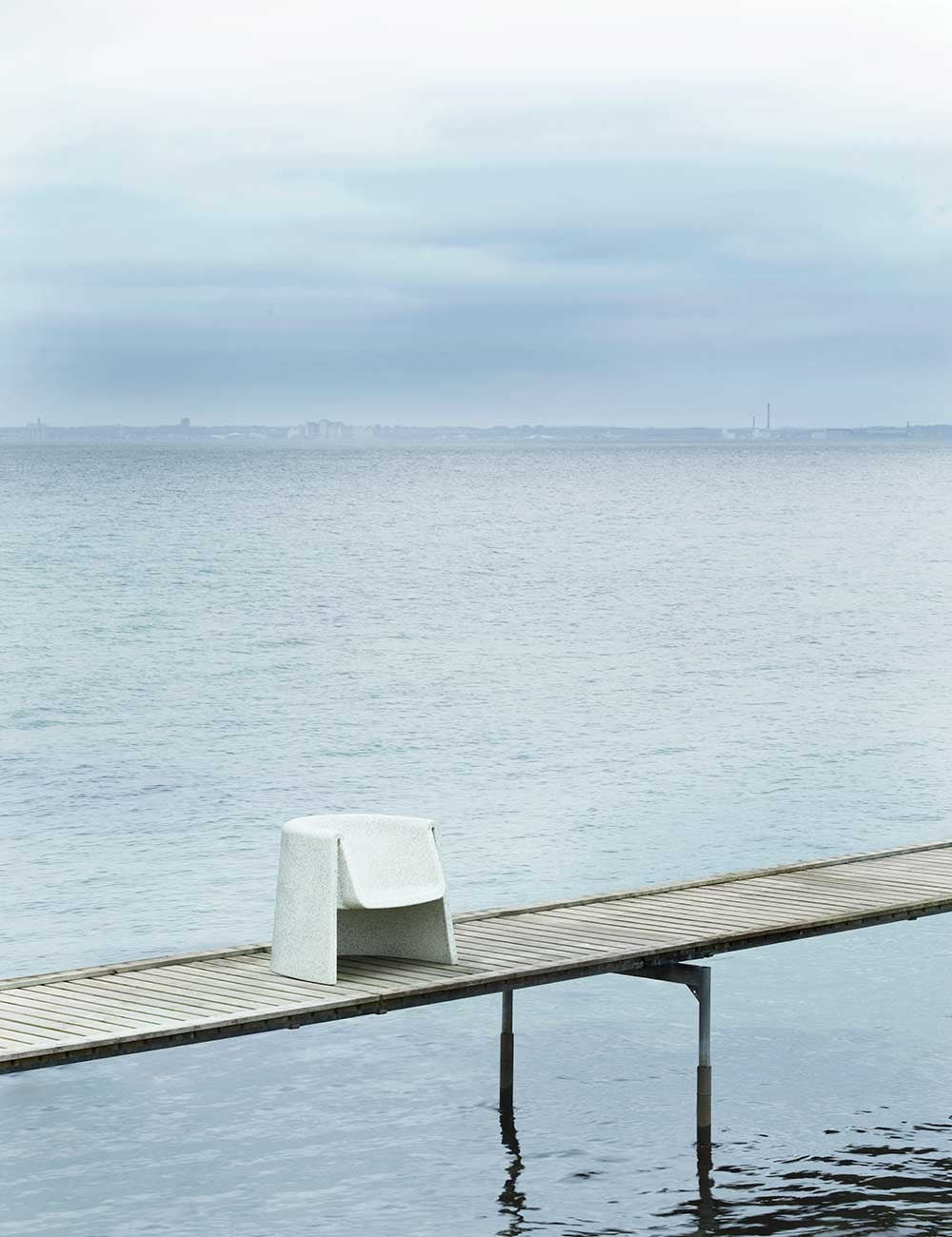 BIT LOUNGE CHAIR