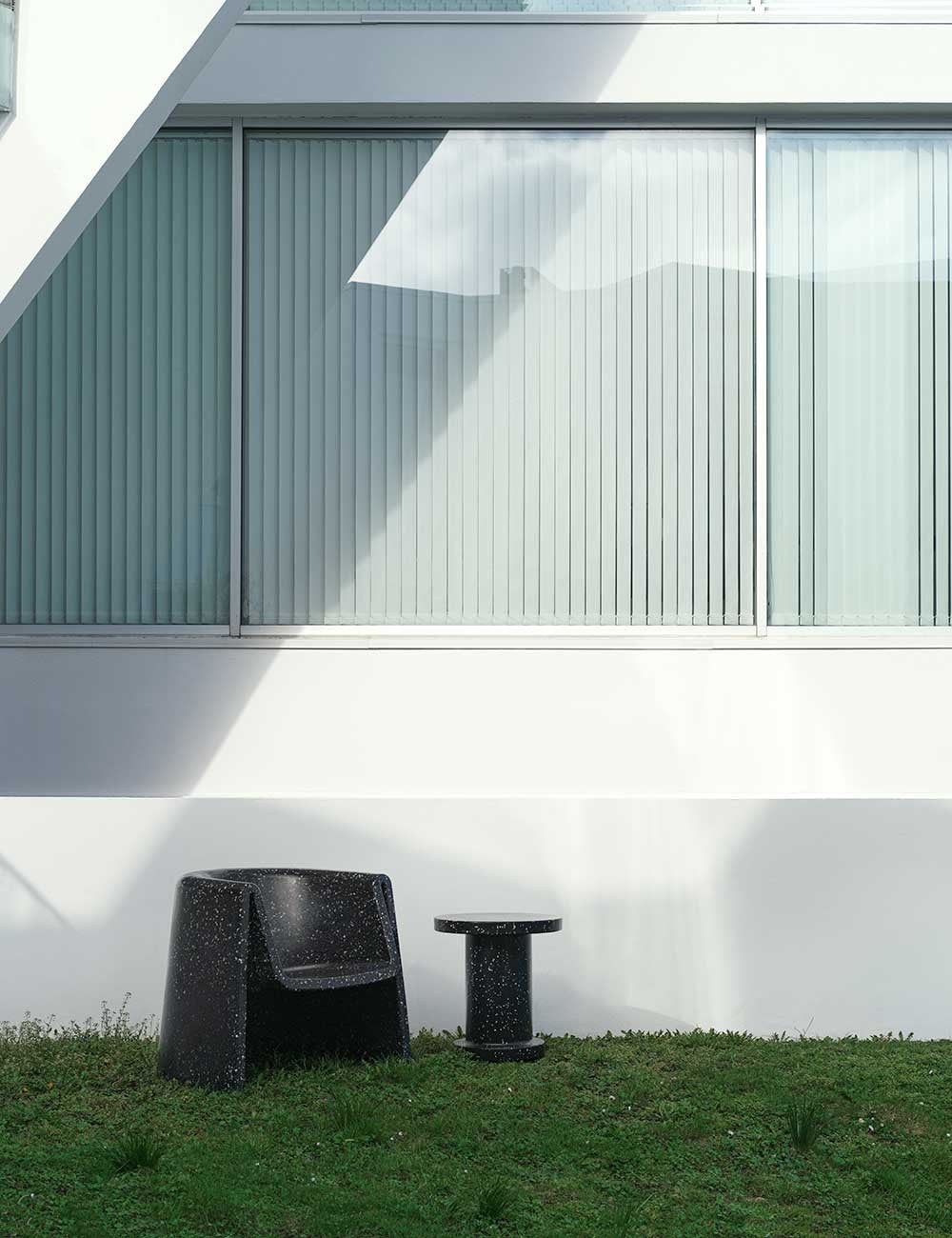 BIT SIDE TABLE