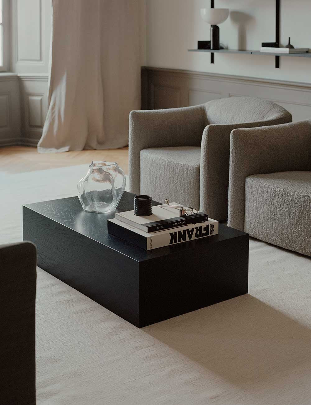 MASS COFFEE TABLE HIGH