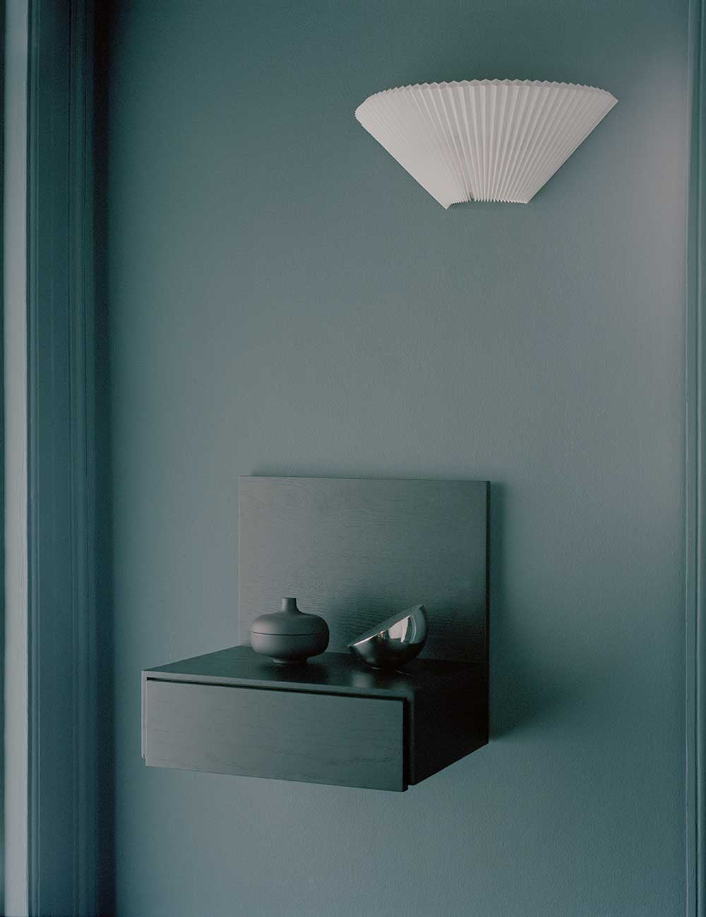 tana wall mounted nightstand