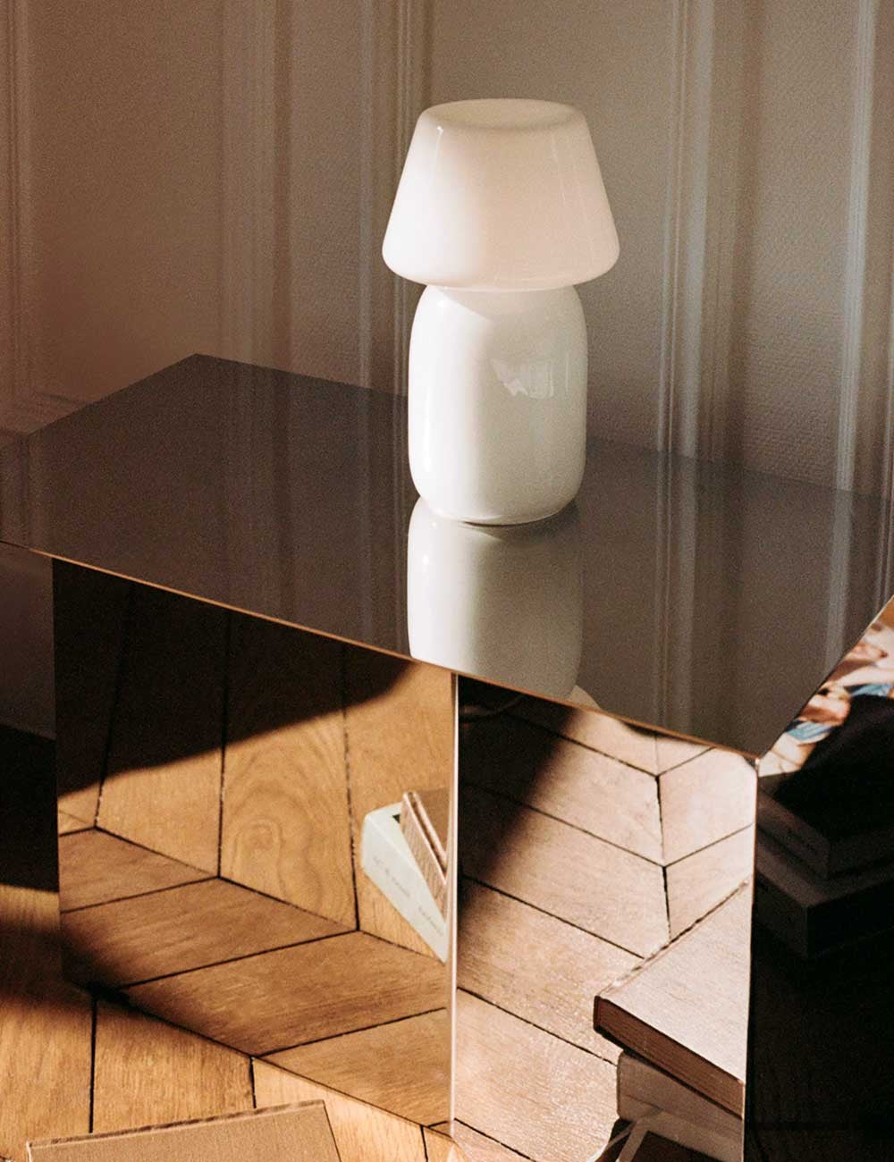Slit table oblong mirror