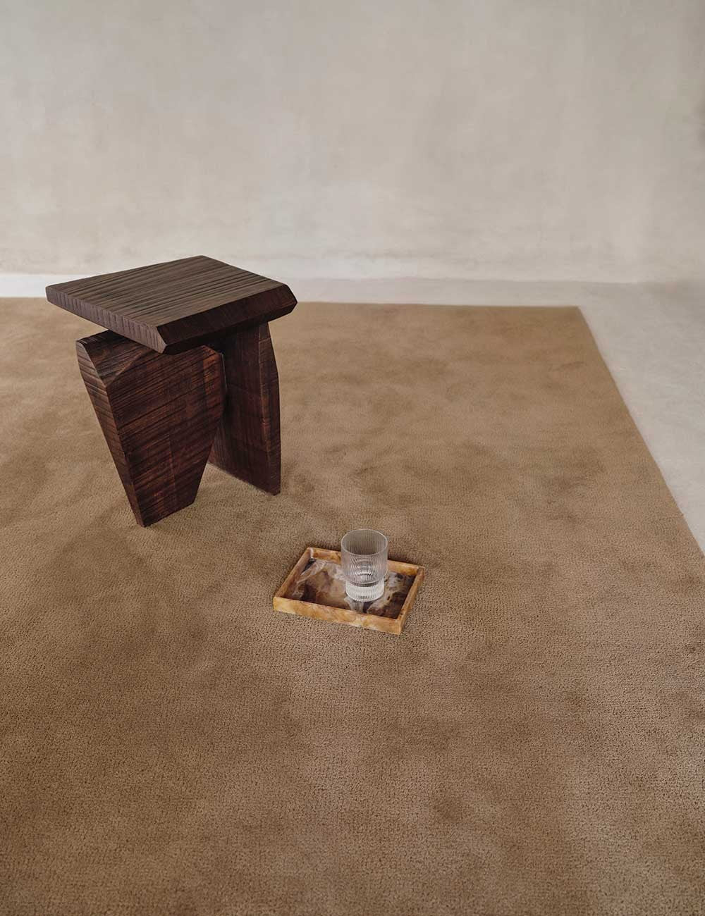 stille tufted rug