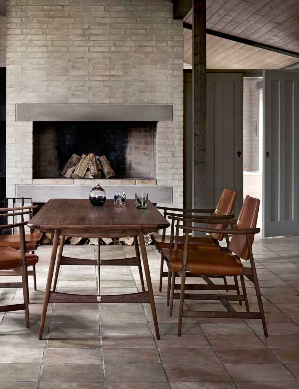 bm1106 huntsman chair