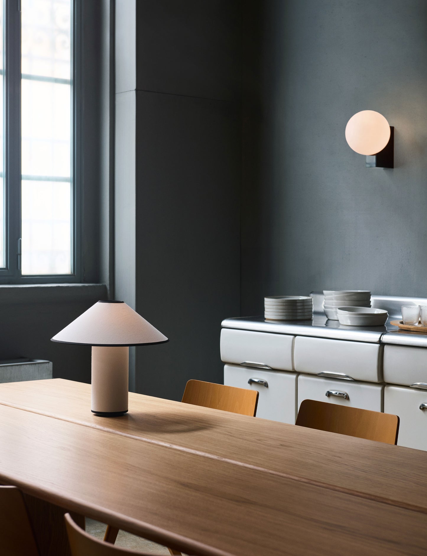 ITA DINING TABLE OS2