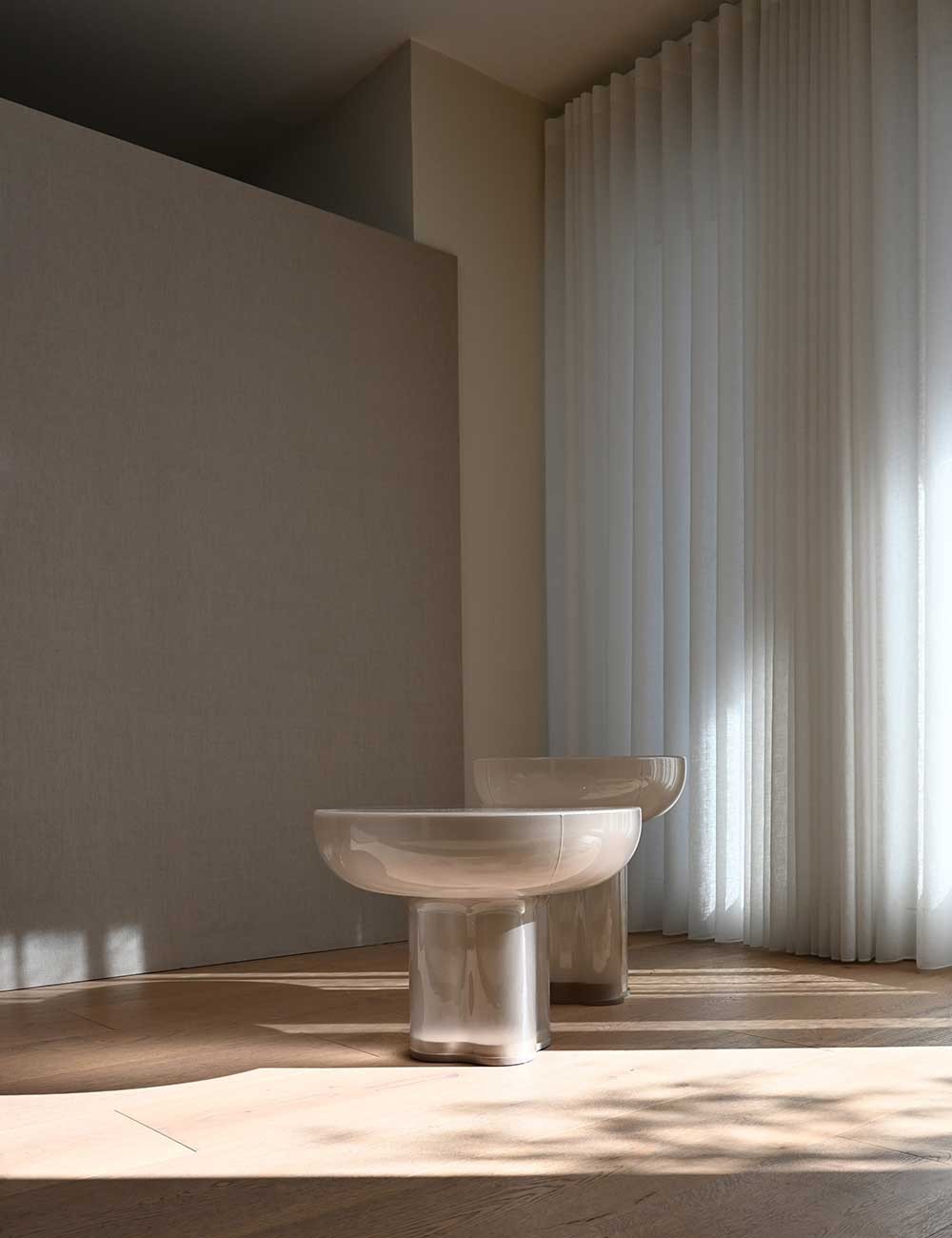 table haute en verre Crown