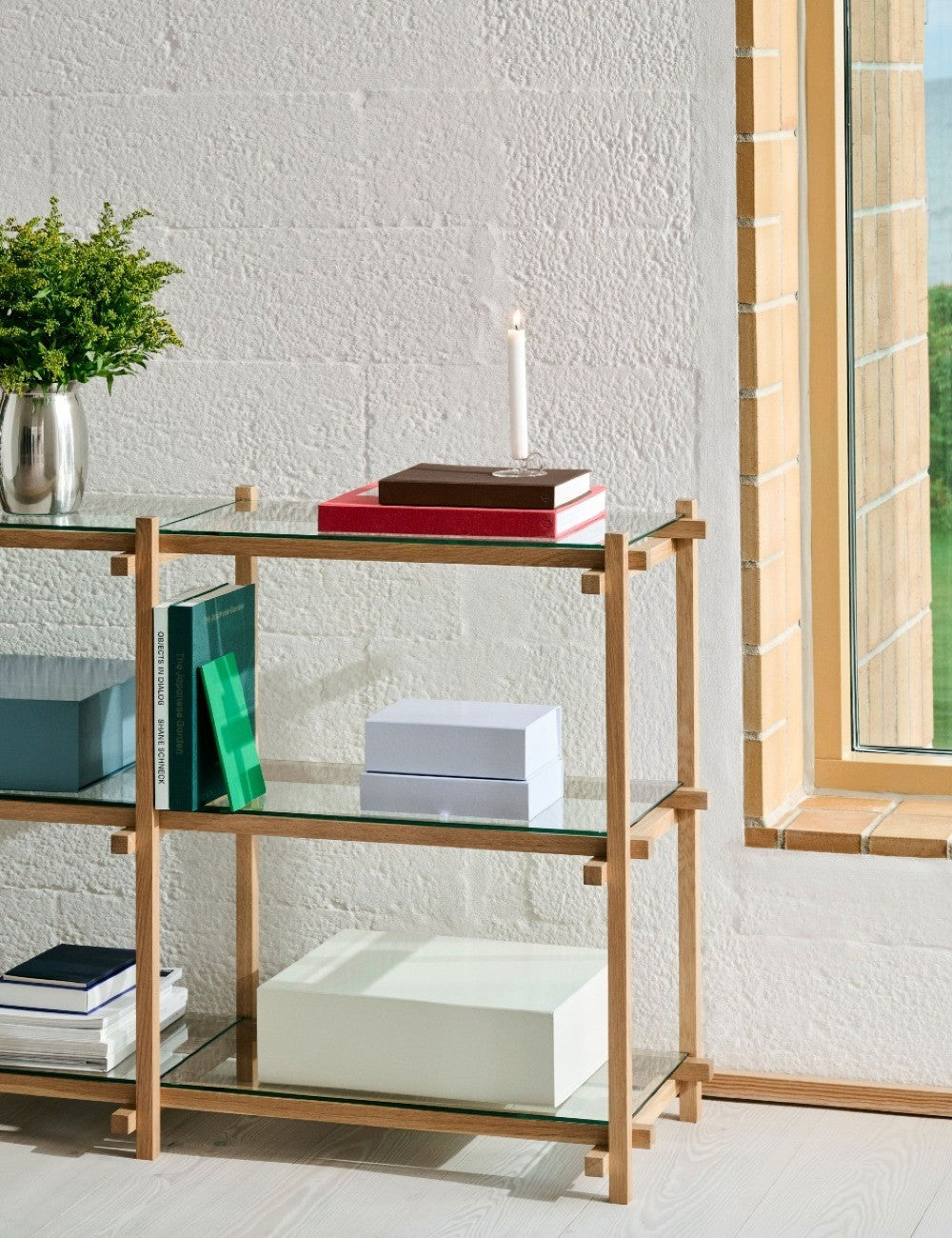 scaffalatura in legno bassa