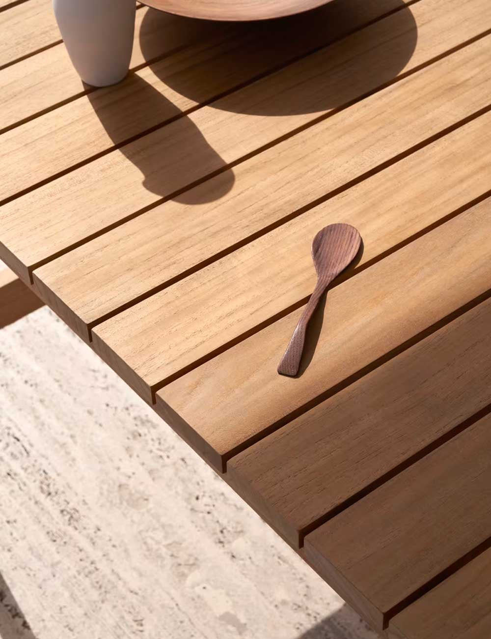 BK15 DINING TABLE