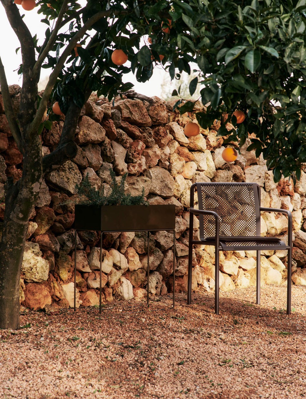 DAPPLE ARMCHAIR