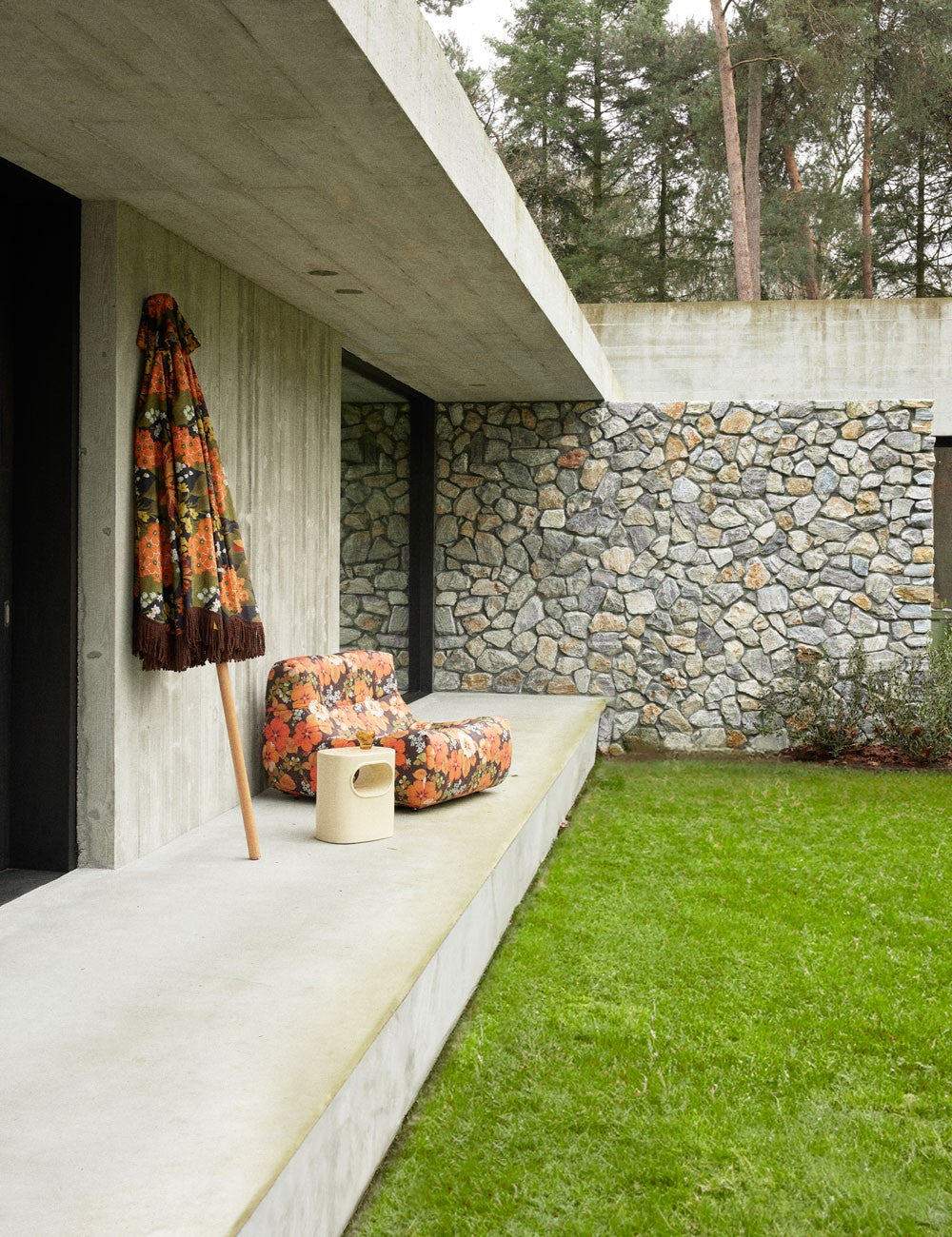 lazy lounge chair outdoor