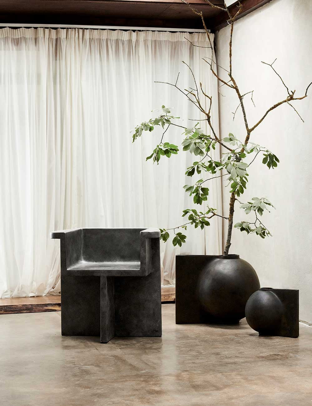 BRUTUS DINING CHAIR