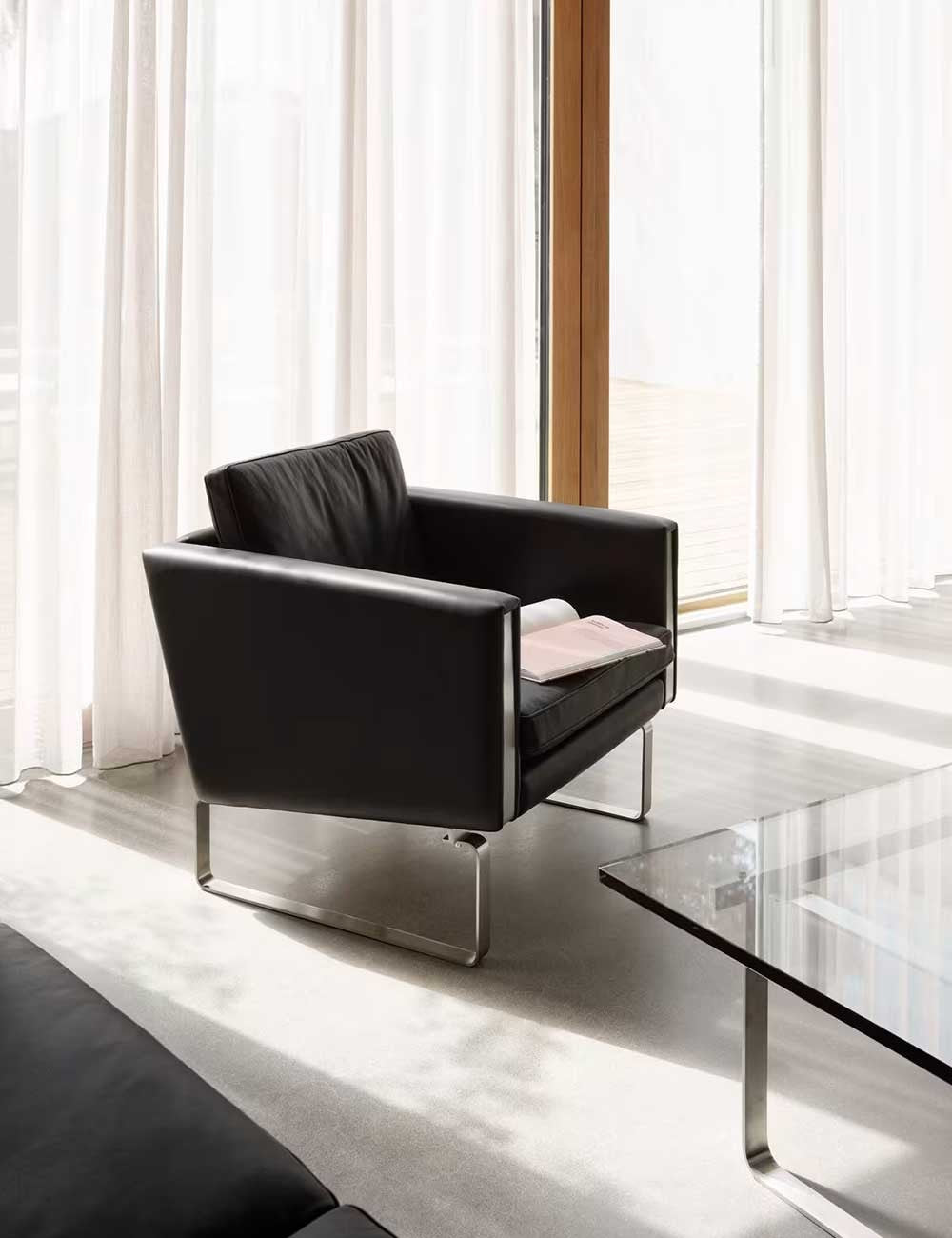 ch101 lounge chair